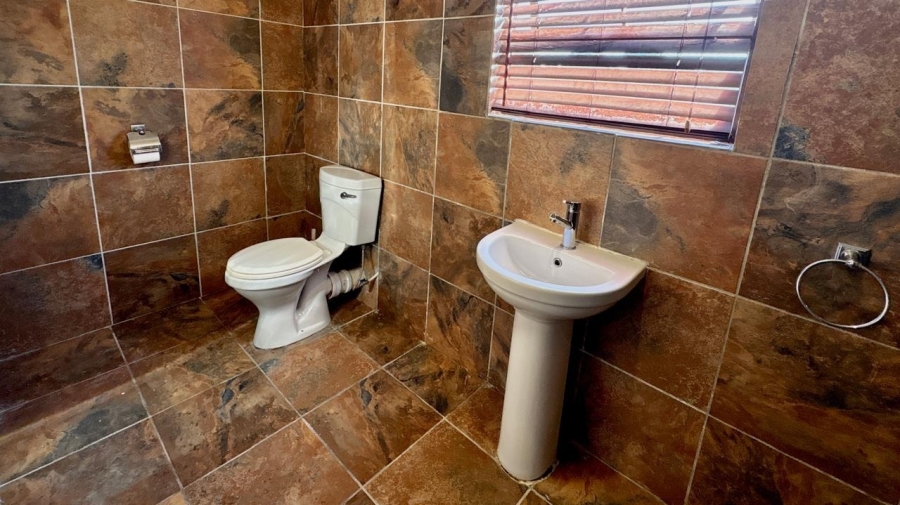 3 Bedroom Property for Sale in Parsonsvlei Eastern Cape